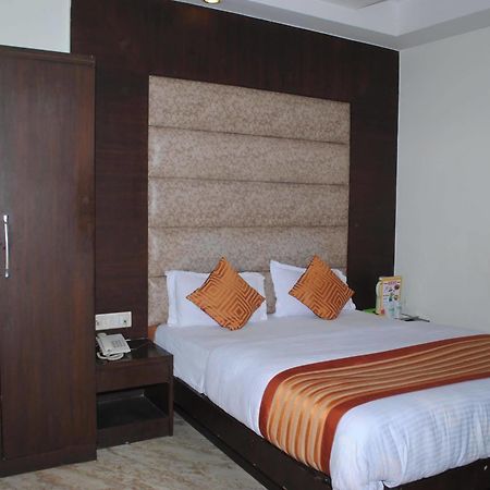 Hotel Seven Seas Inn نيودلهي المظهر الخارجي الصورة