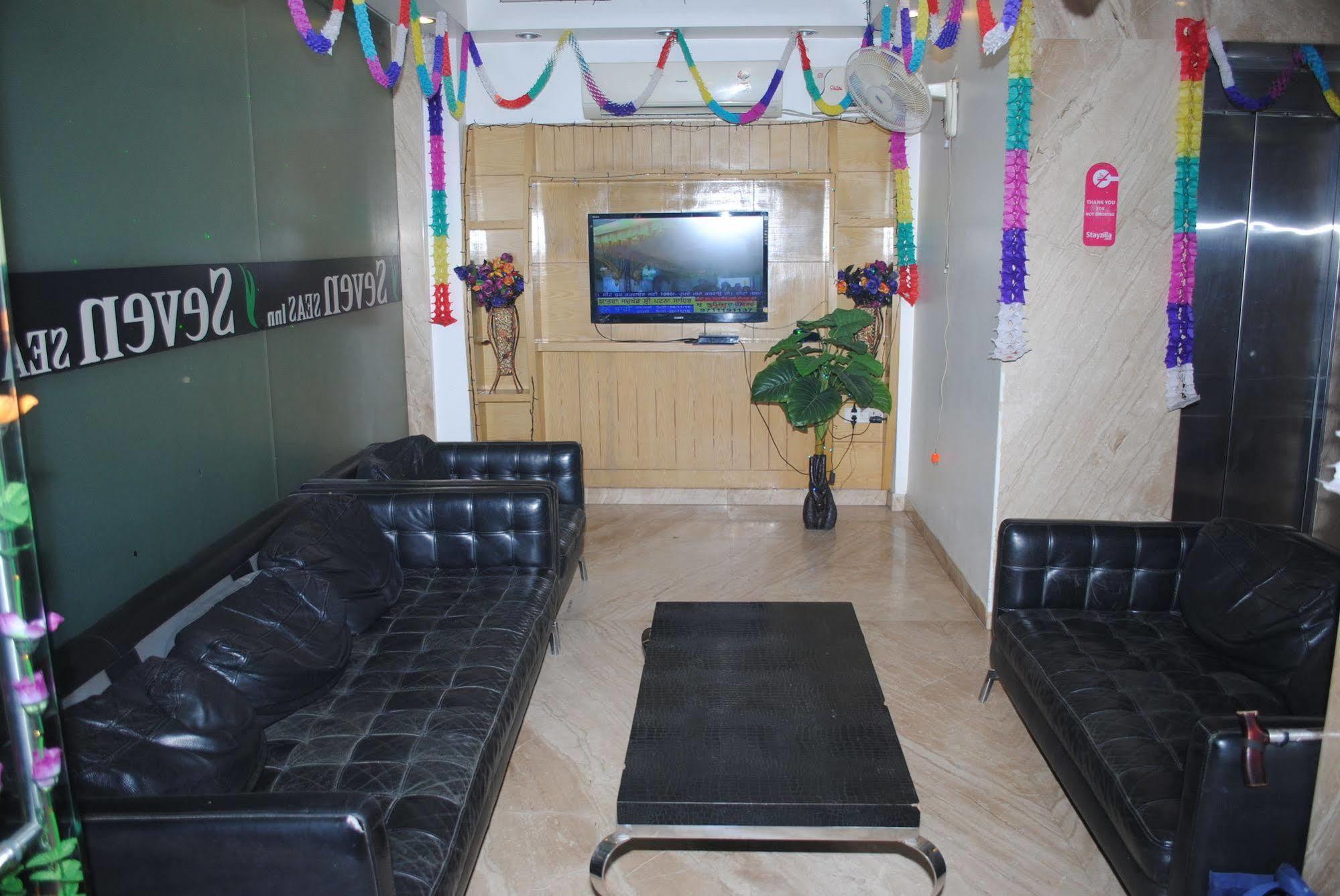 Hotel Seven Seas Inn نيودلهي المظهر الخارجي الصورة