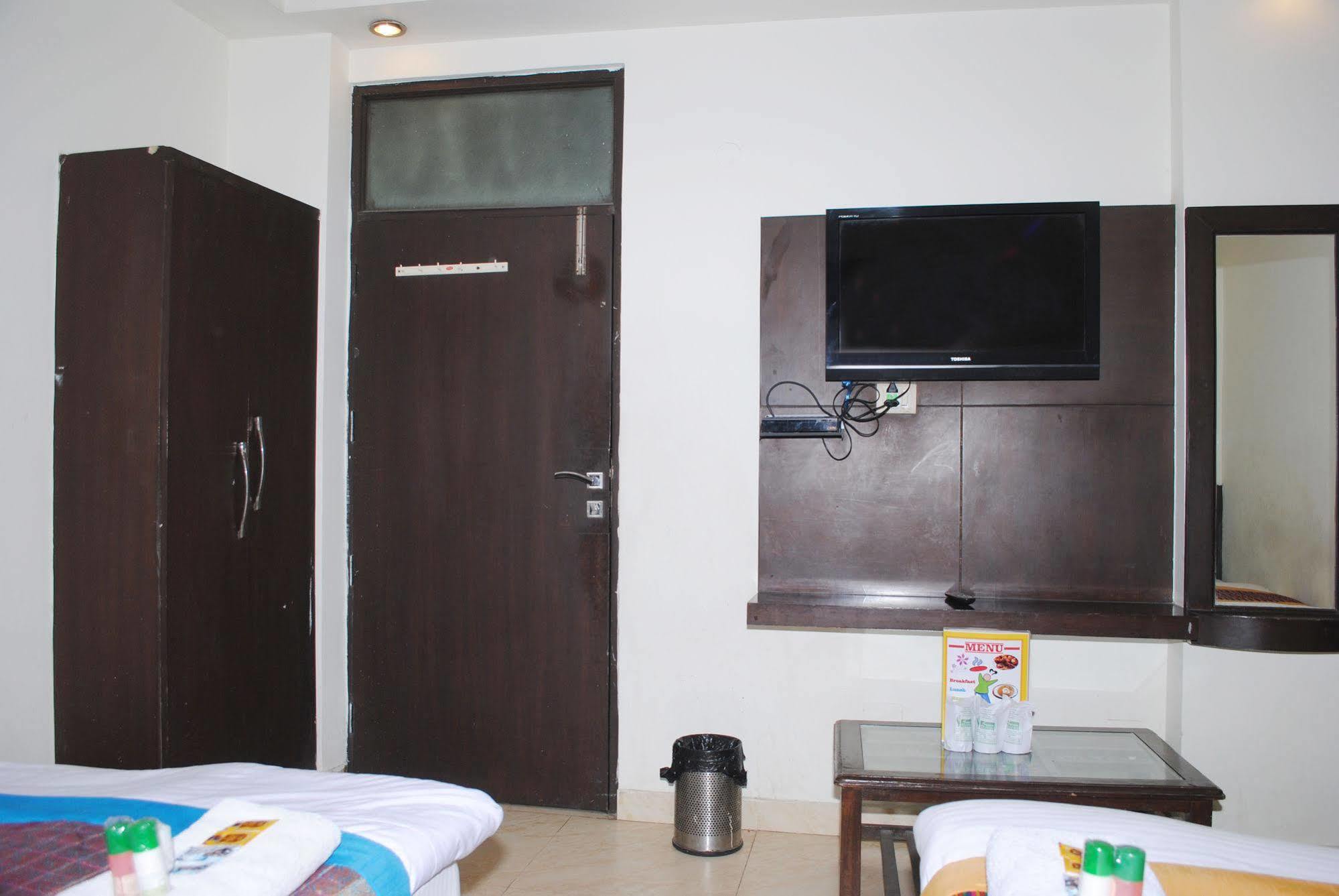 Hotel Seven Seas Inn نيودلهي المظهر الخارجي الصورة
